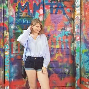 Meet your Posher, Olivia